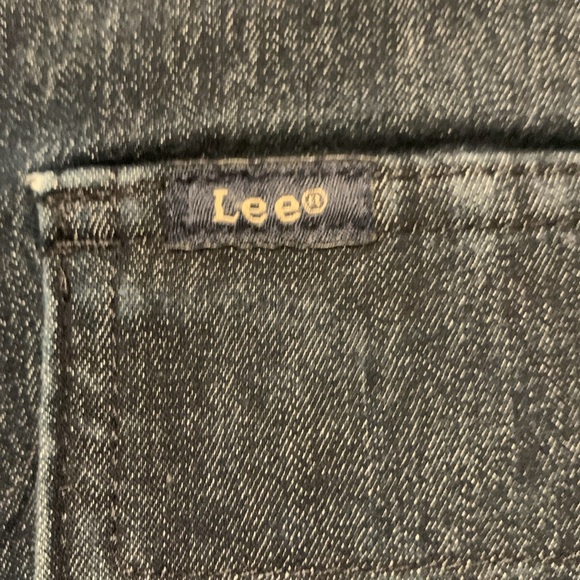 Lee denim regular fit Bermuda mid rise shorts size 16 M in good condition - Picture 5 of 11